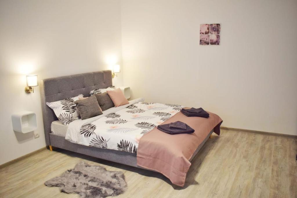 The Nest@Pinehouse Apartman Brassó Kültér fotó